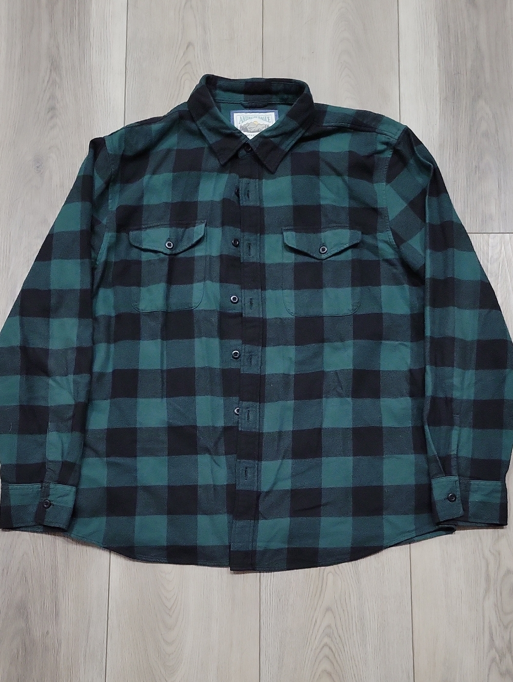 American Eagle Outfitters Green and Black Plaid Button-Down Shirt